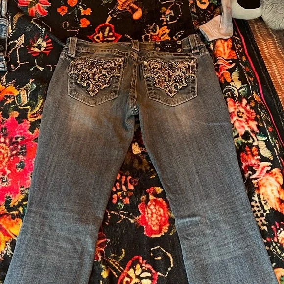 Miss me 29x32 - Picture 2 of 7